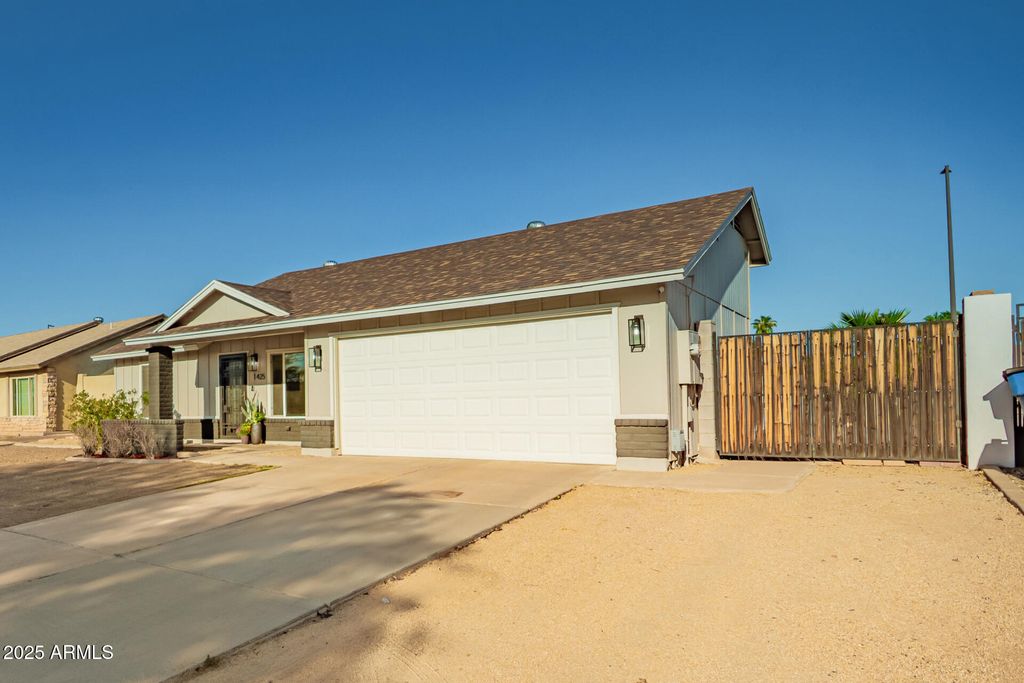 Photo of 1425 N Ironwood Street, Gilbert, AZ 85234 (MLS # 6912375)