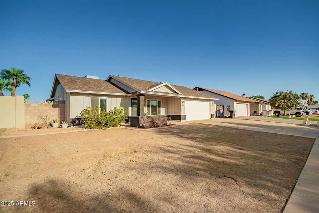 Photo of 1425 N Ironwood Street, Gilbert, AZ 85234 (MLS # 6912375)