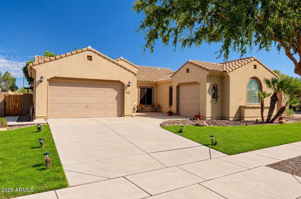 Photo of 5987 S Joslyn Lane, Gilbert, AZ 85298 (MLS # 7085715)