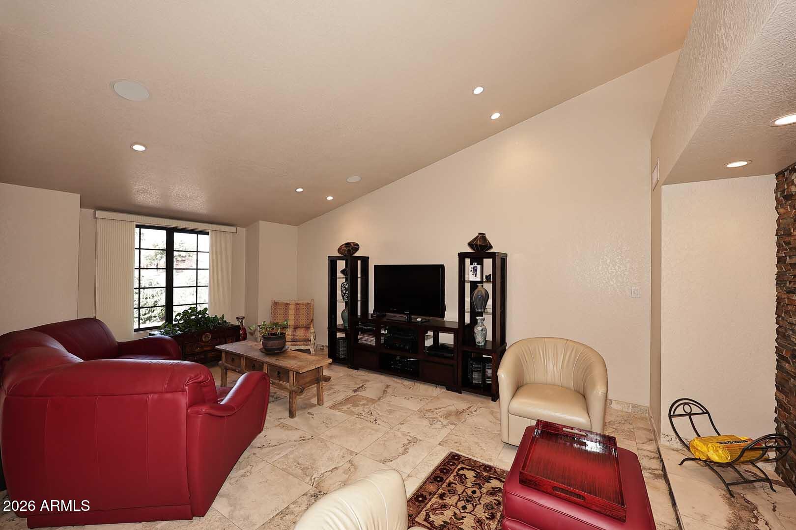 9067 E CORRINE Drive