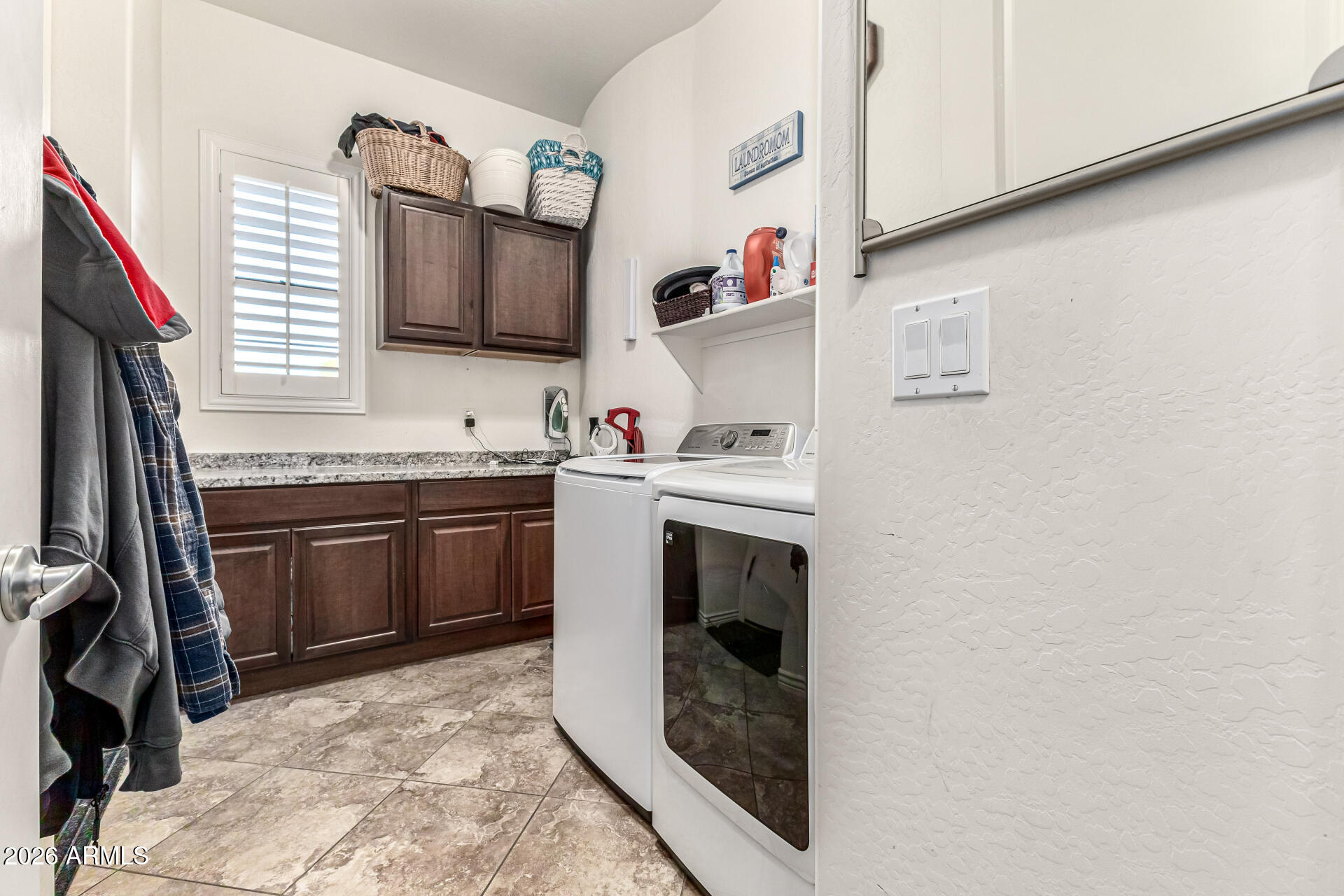 VAQUERO ESTATES - Residential