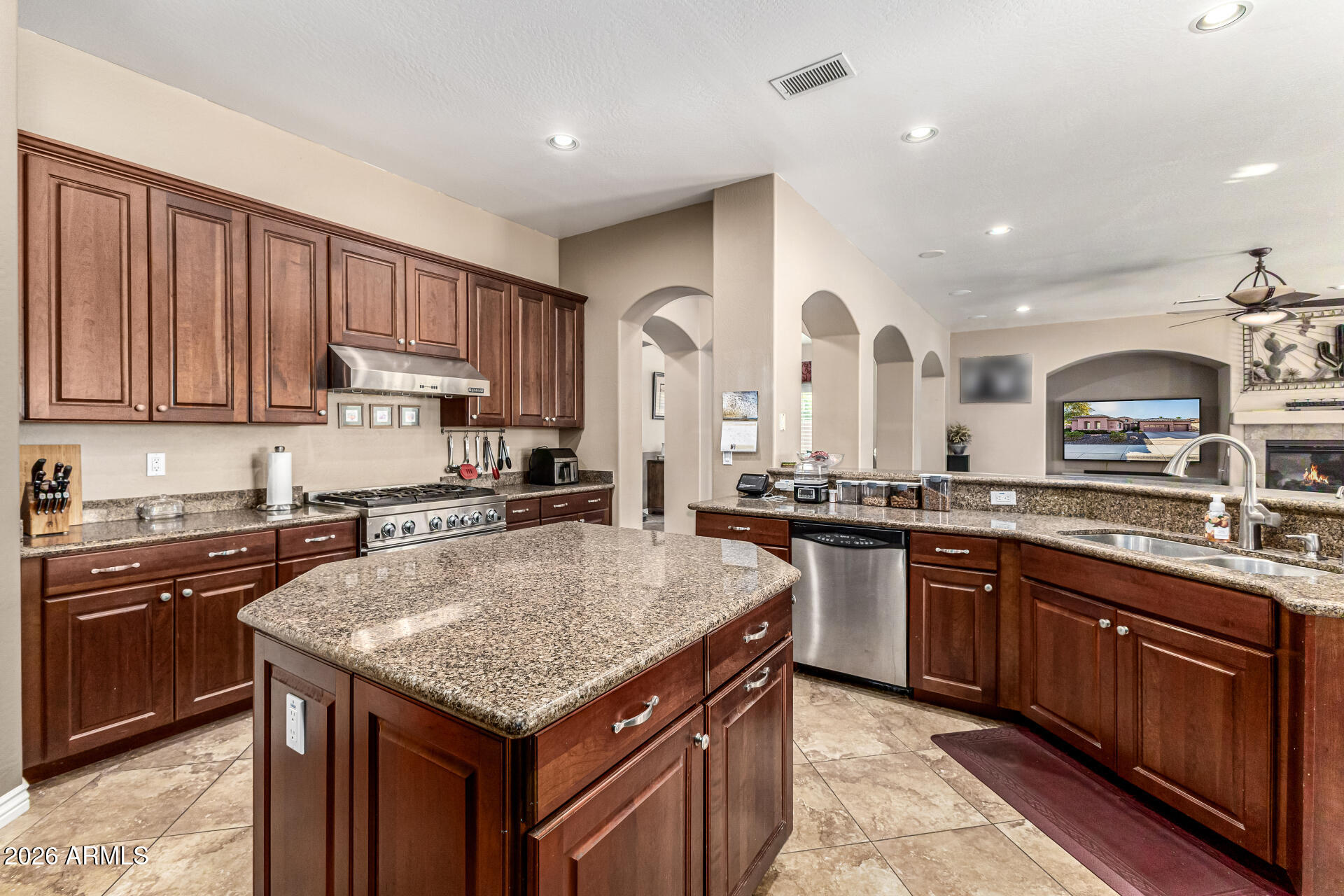 VAQUERO ESTATES - Residential