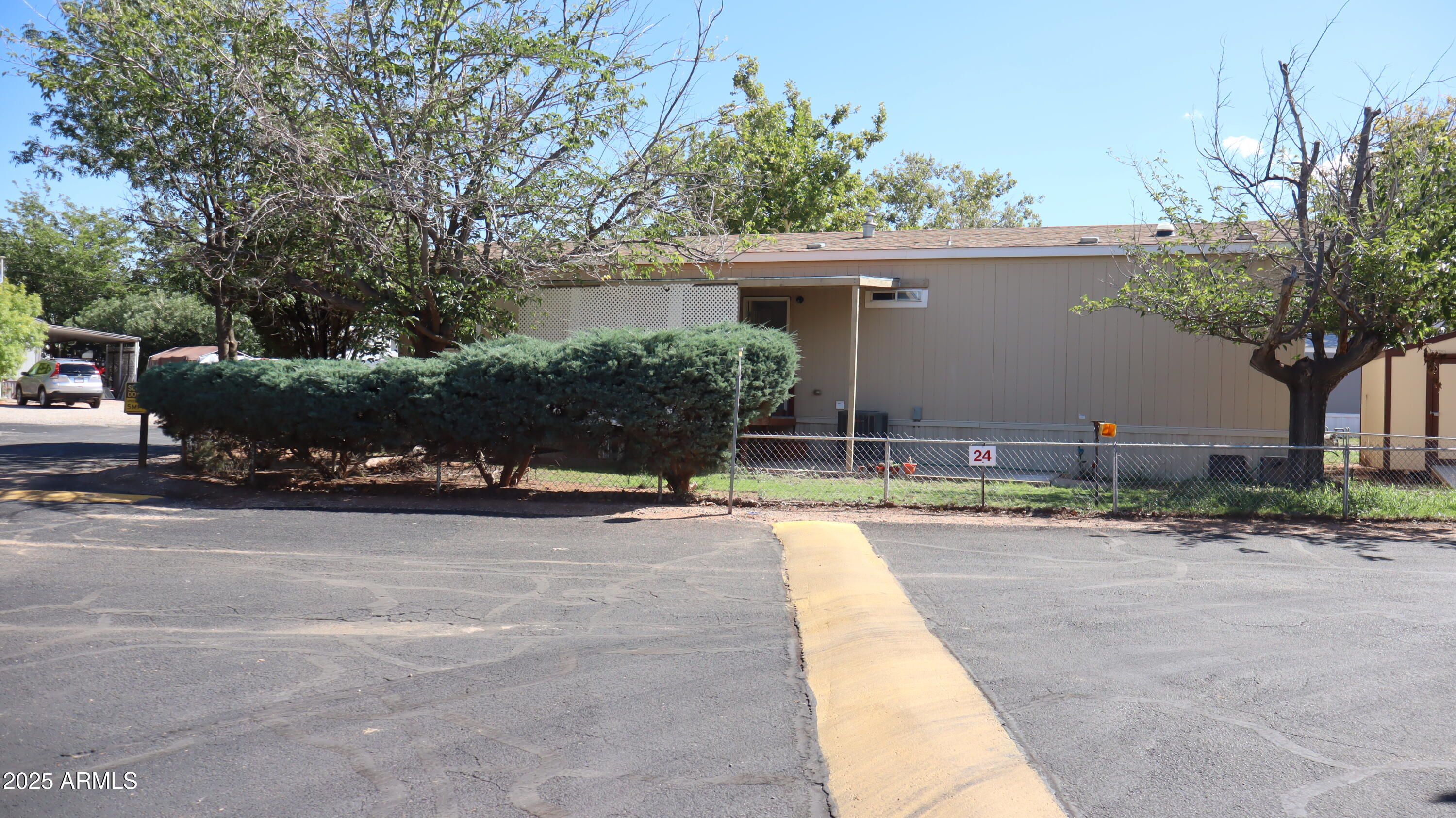 3300 E Fry Blvd. Boulevard 24