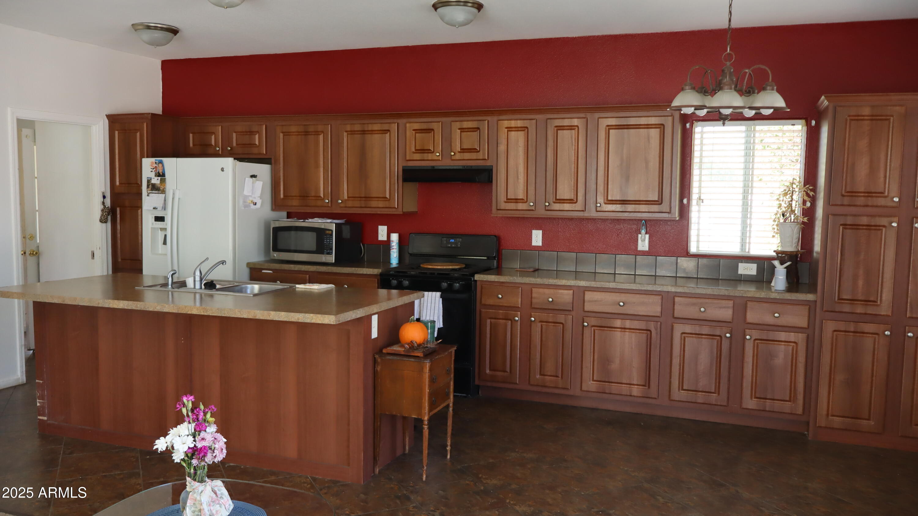 Thunderbird Mobile Home Park - Residential