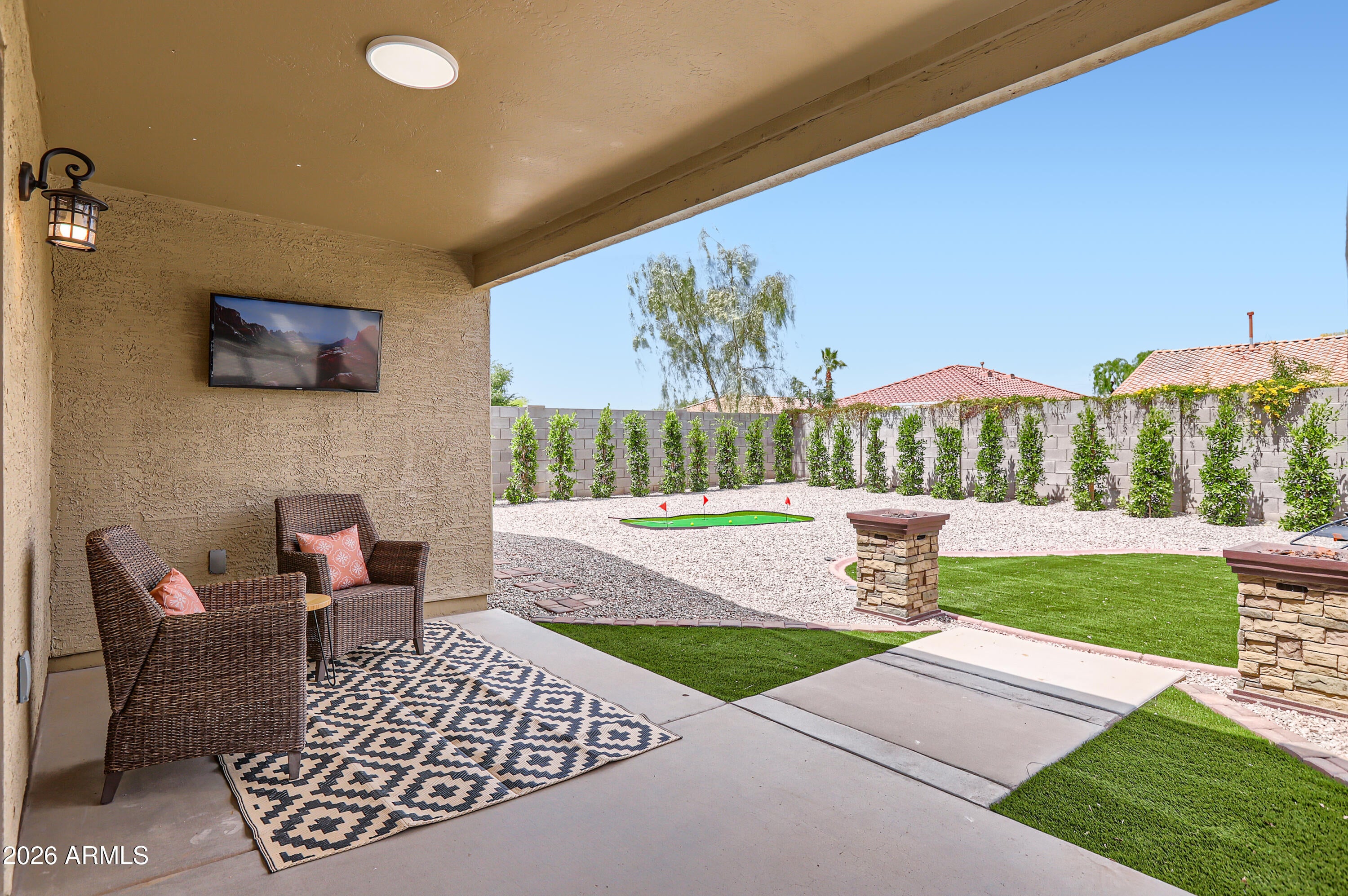 10522 W ROBIN Lane