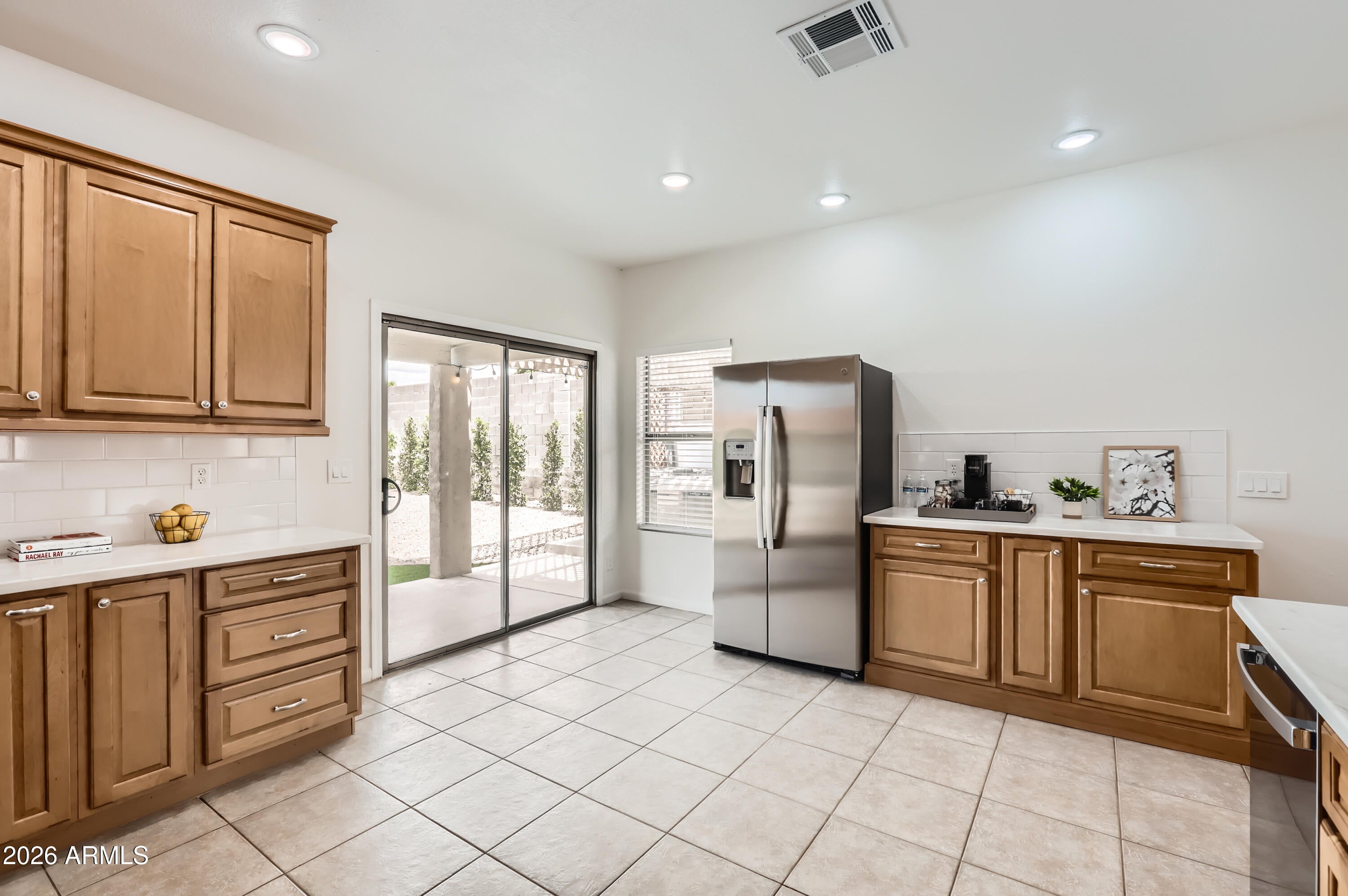 10522 W ROBIN Lane