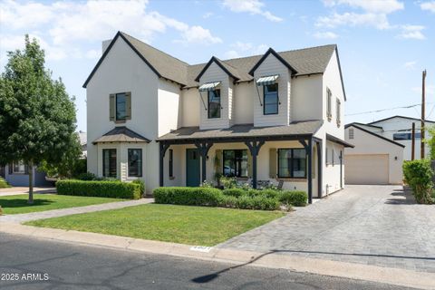 Photo of 4901 E Amelia Avenue, Phoenix, AZ 85018 (MLS # 6884994)