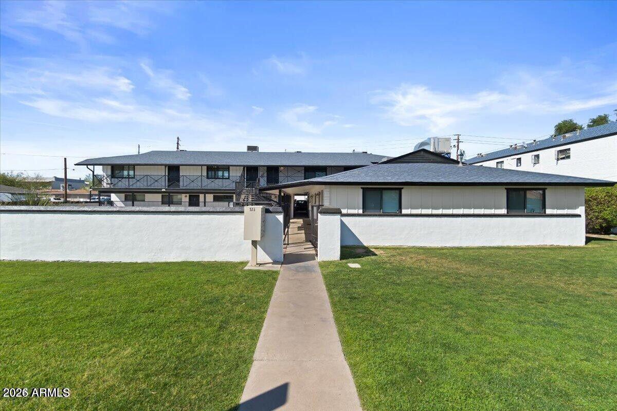 502 E MARIPOSA Street 106