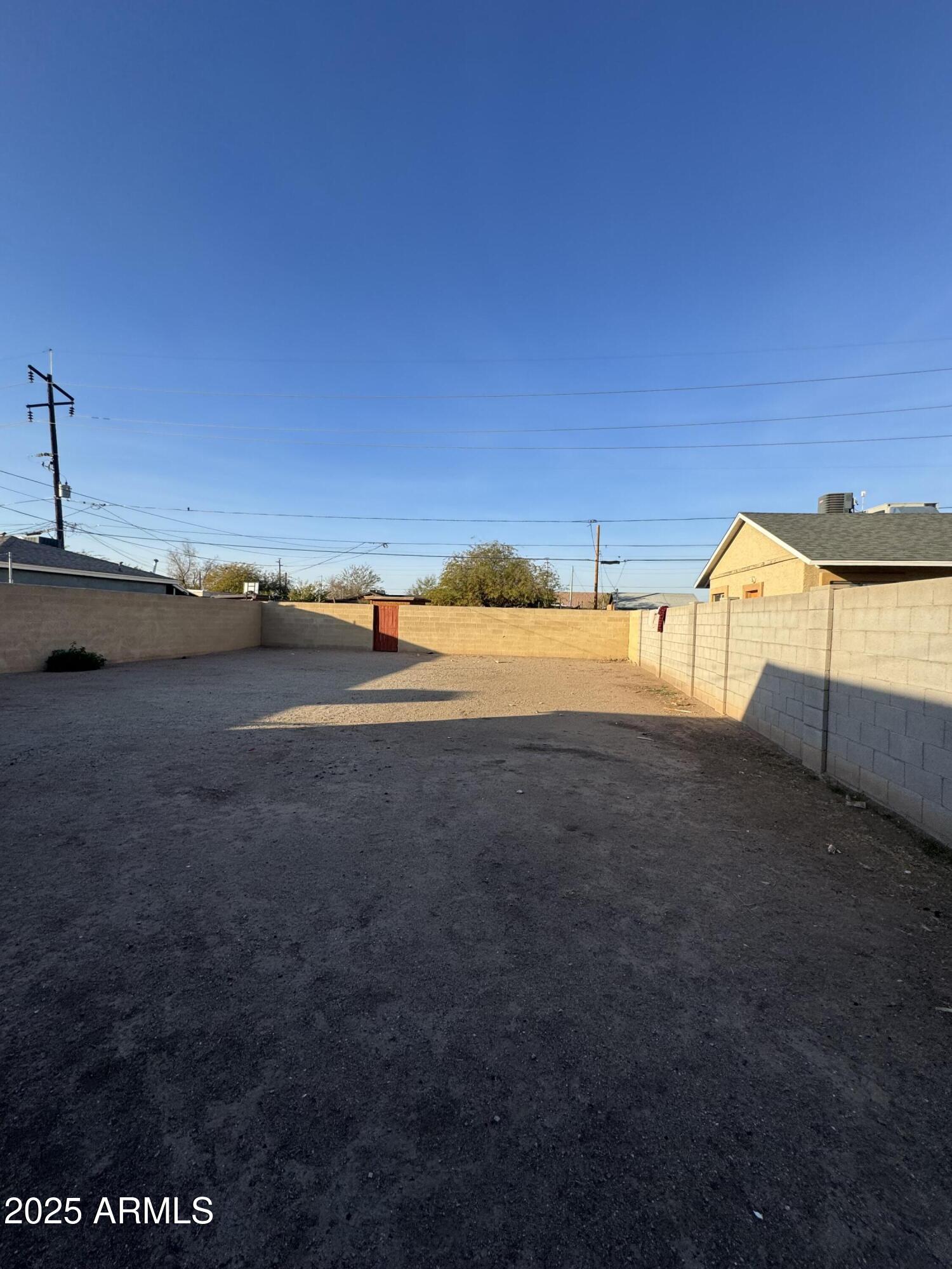 2230 E TAYLOR Street