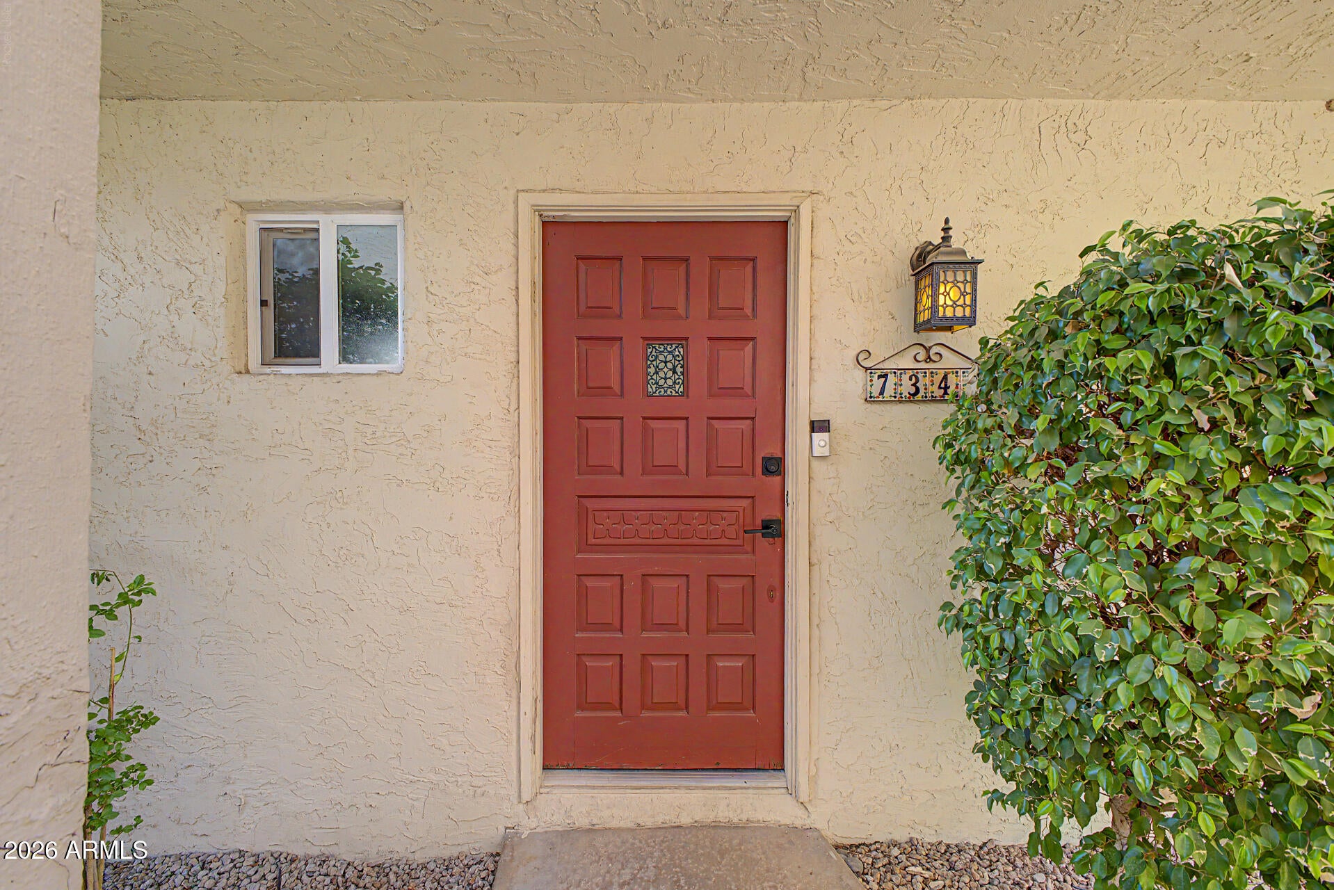 7347 E THORNWOOD Drive
