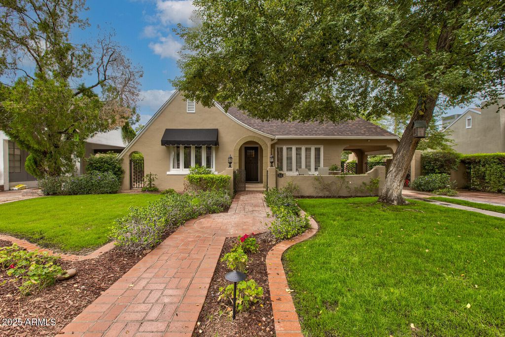 Photo of 34 W Vernon Avenue, Phoenix, AZ 85003 (MLS # 6938179)