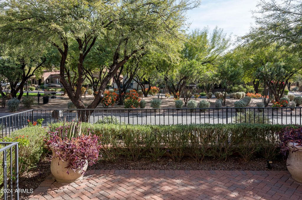 Photo of 20402 N 100th Place #1326, Scottsdale, AZ 85255 (MLS # 6931230)