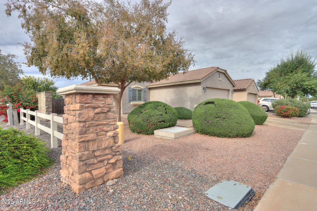 Photo of 19296 N Portarosa Drive, Maricopa, AZ 85138 (MLS # 6952270)