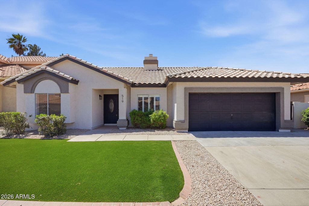 Photo of 519 W Comstock Drive, Gilbert, AZ 85233 (MLS # 7029553)