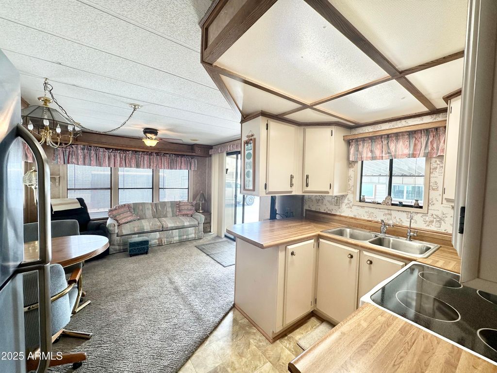 Photo of 564 S Rock Hound Drive #564, Apache Junction, AZ 85119 (MLS # 6798317)