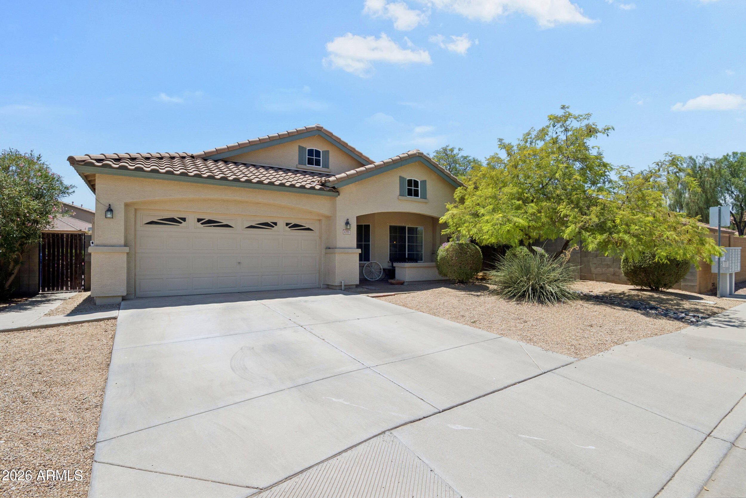 4391 E HAZELTINE Way
