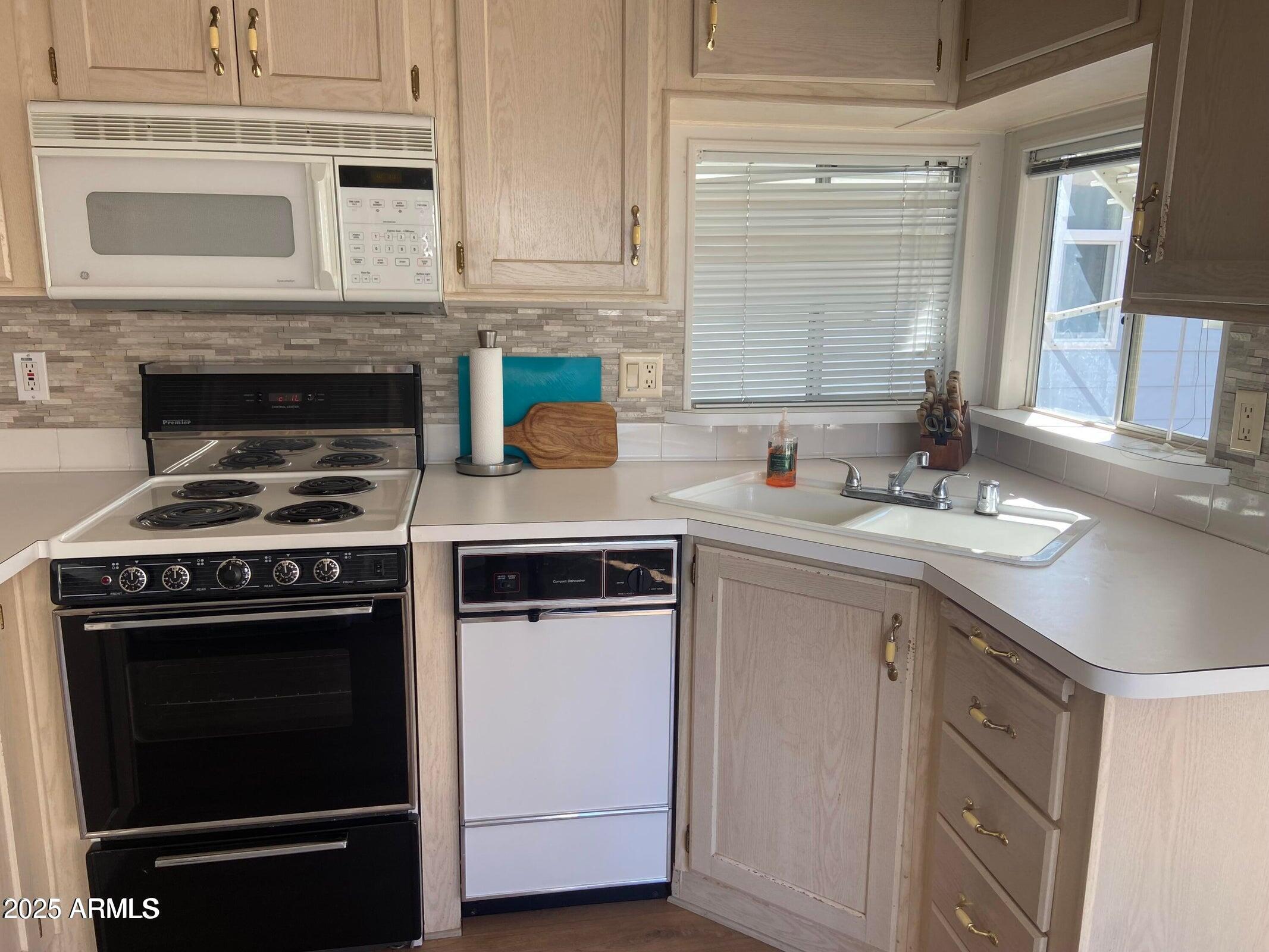 ROADHAVEN RESORT OF APACHE JUNCTION - PHASE 2 - Land