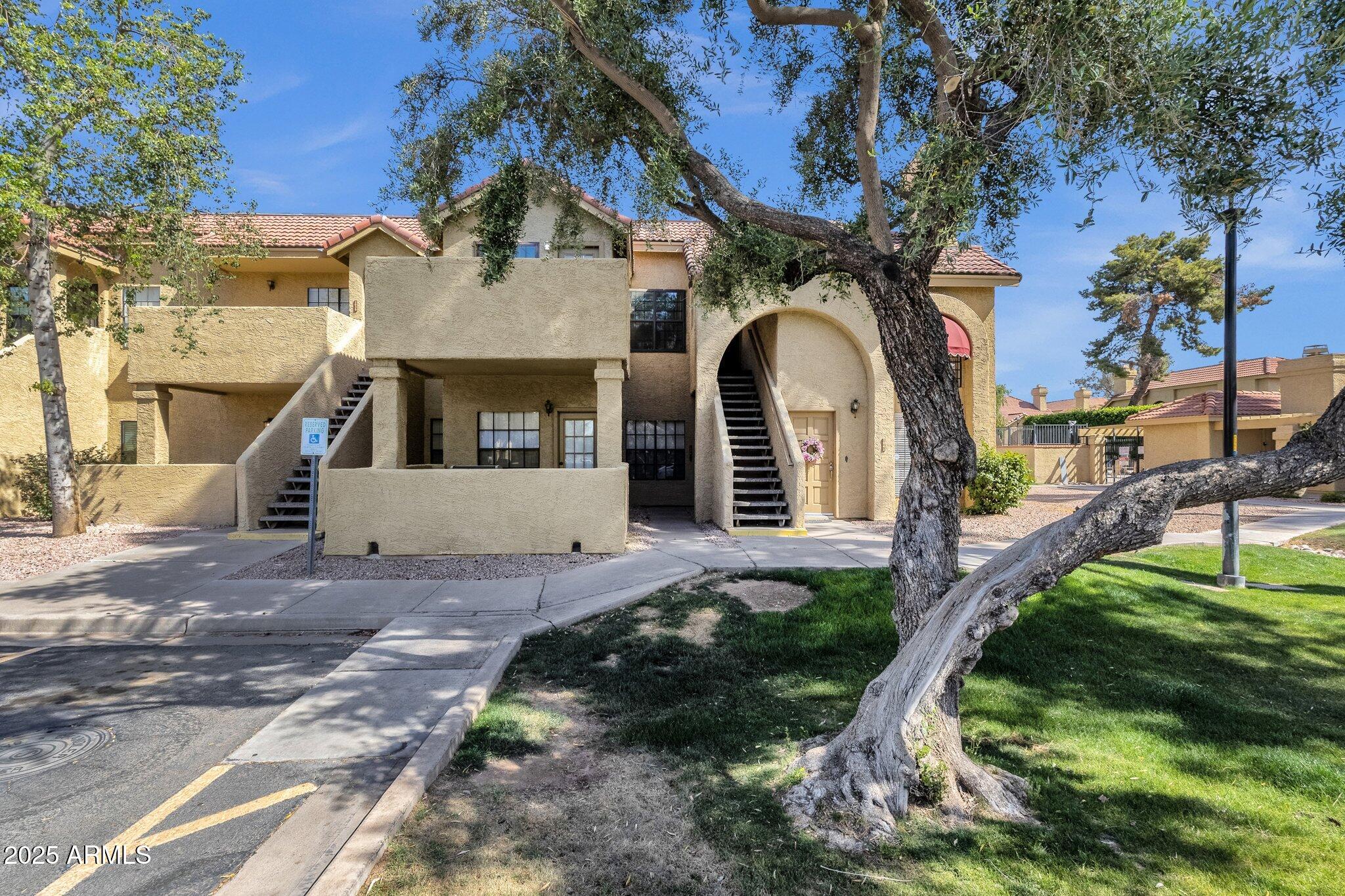 1126 W ELLIOT Road 2040