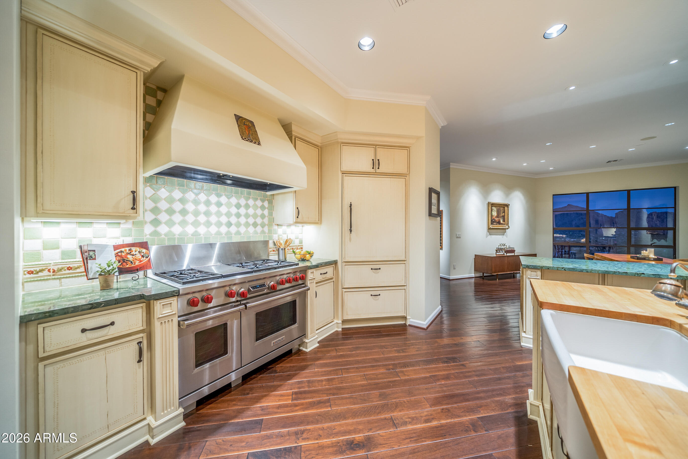 4455 E MOONLIGHT Way