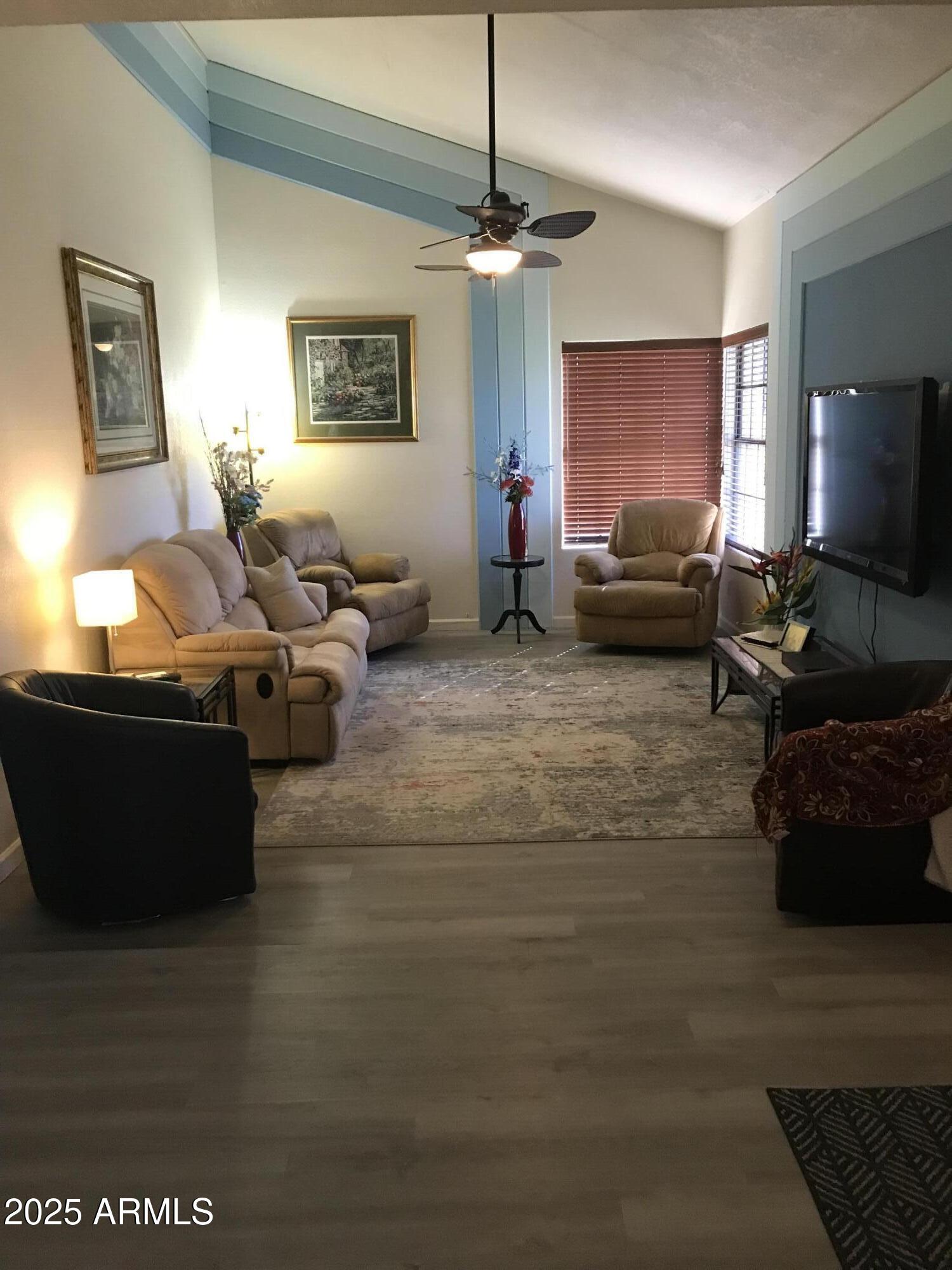 5318 W SHAW BUTTE Drive W