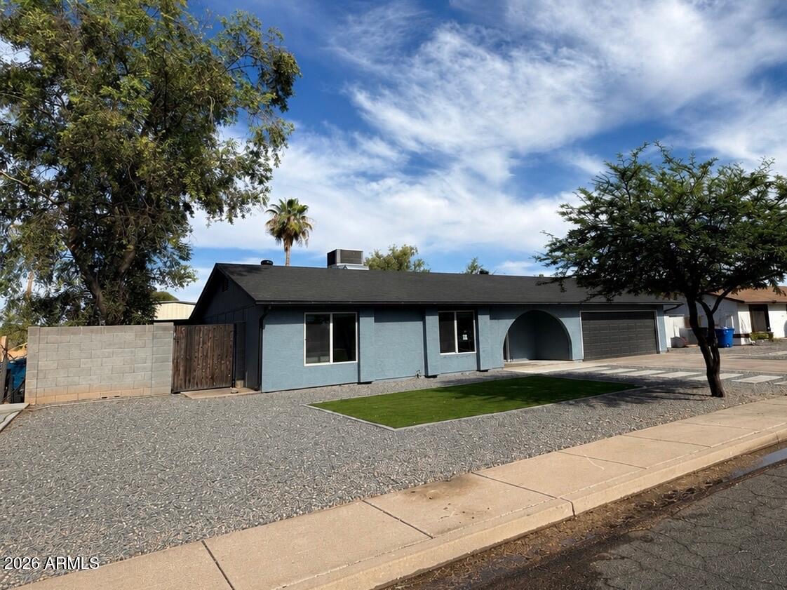 1847 S FONTANA --