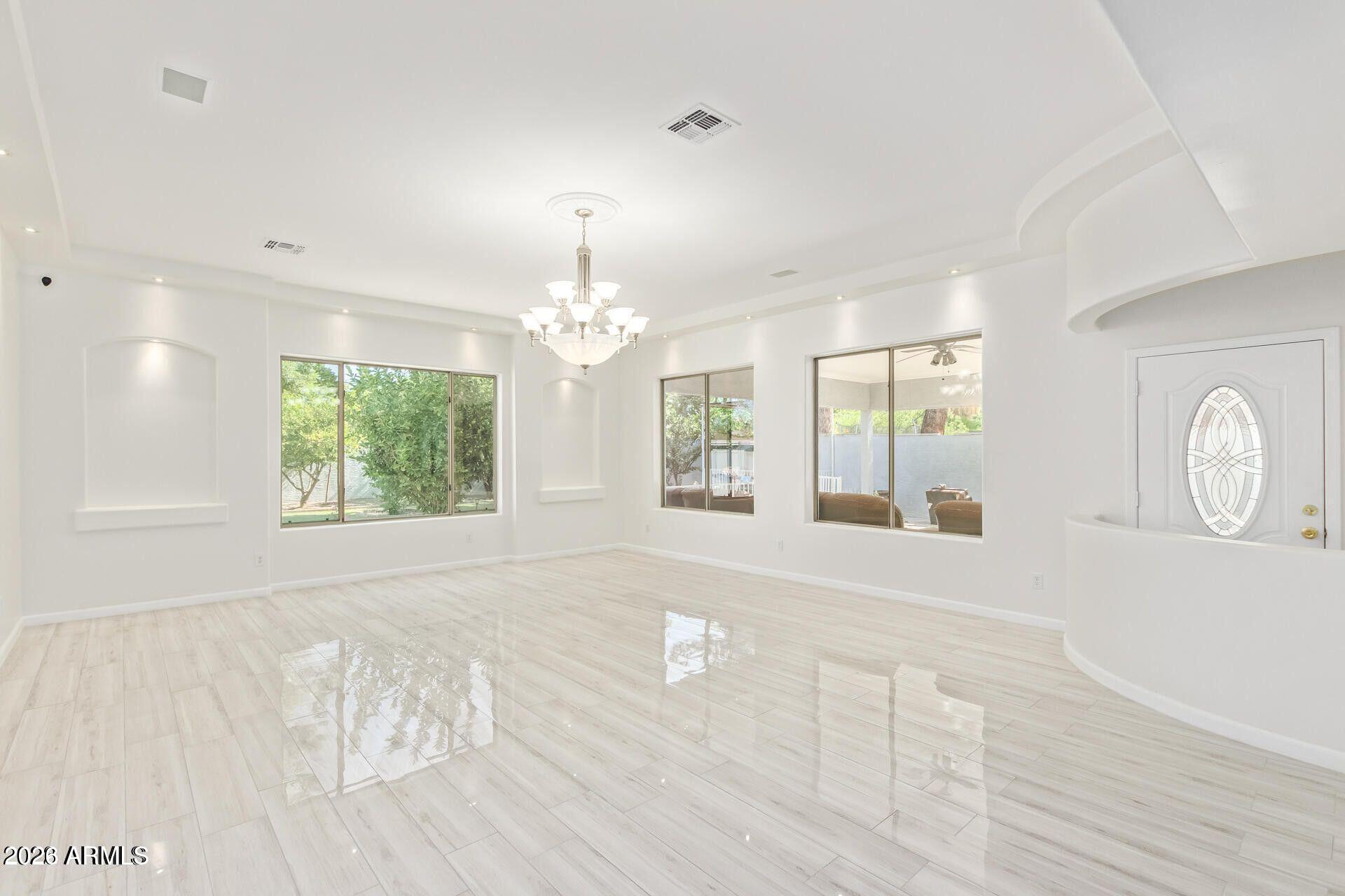 1212 E Mclellan Boulevard