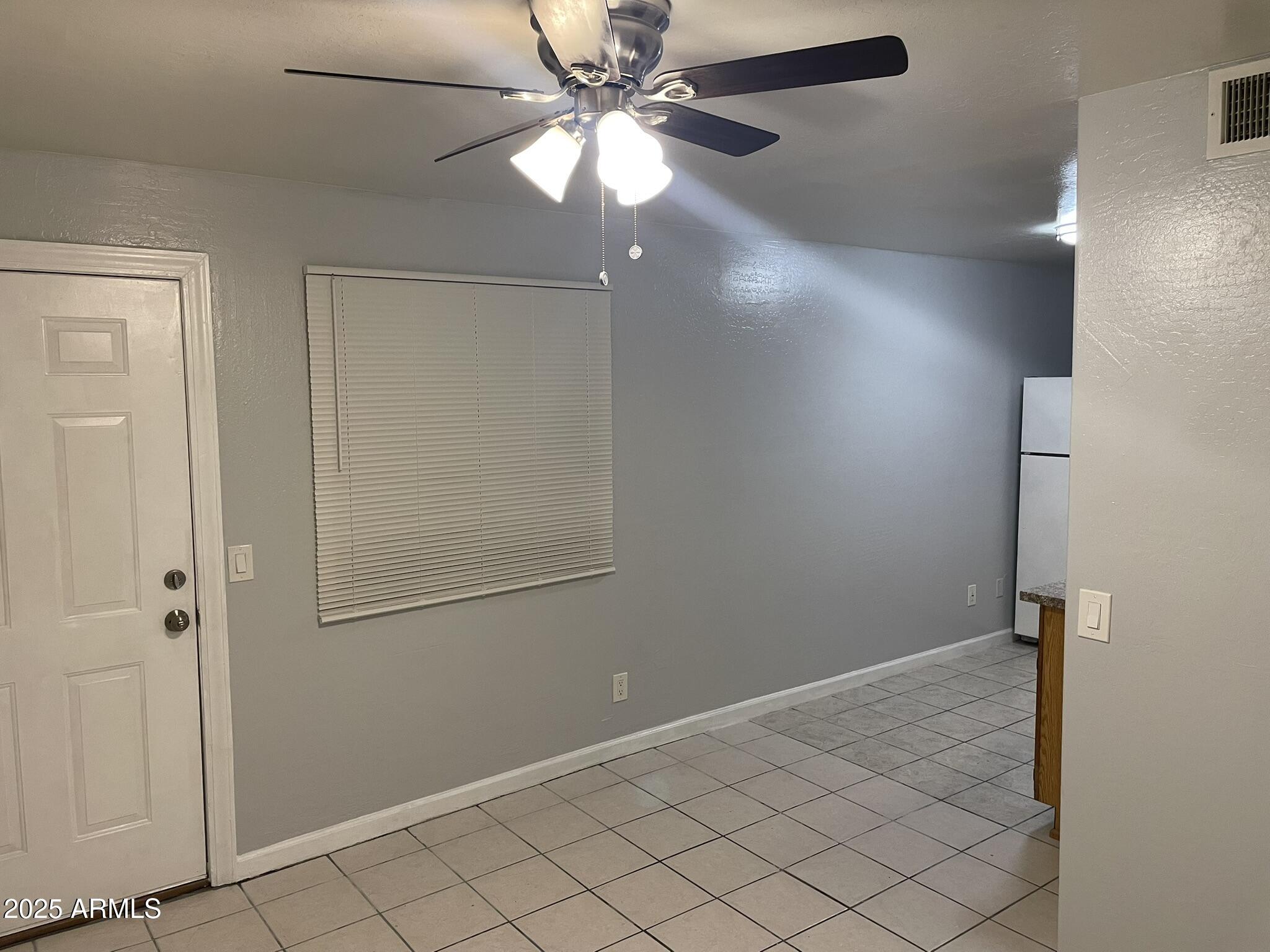 602 E TOWNLEY Avenue 205