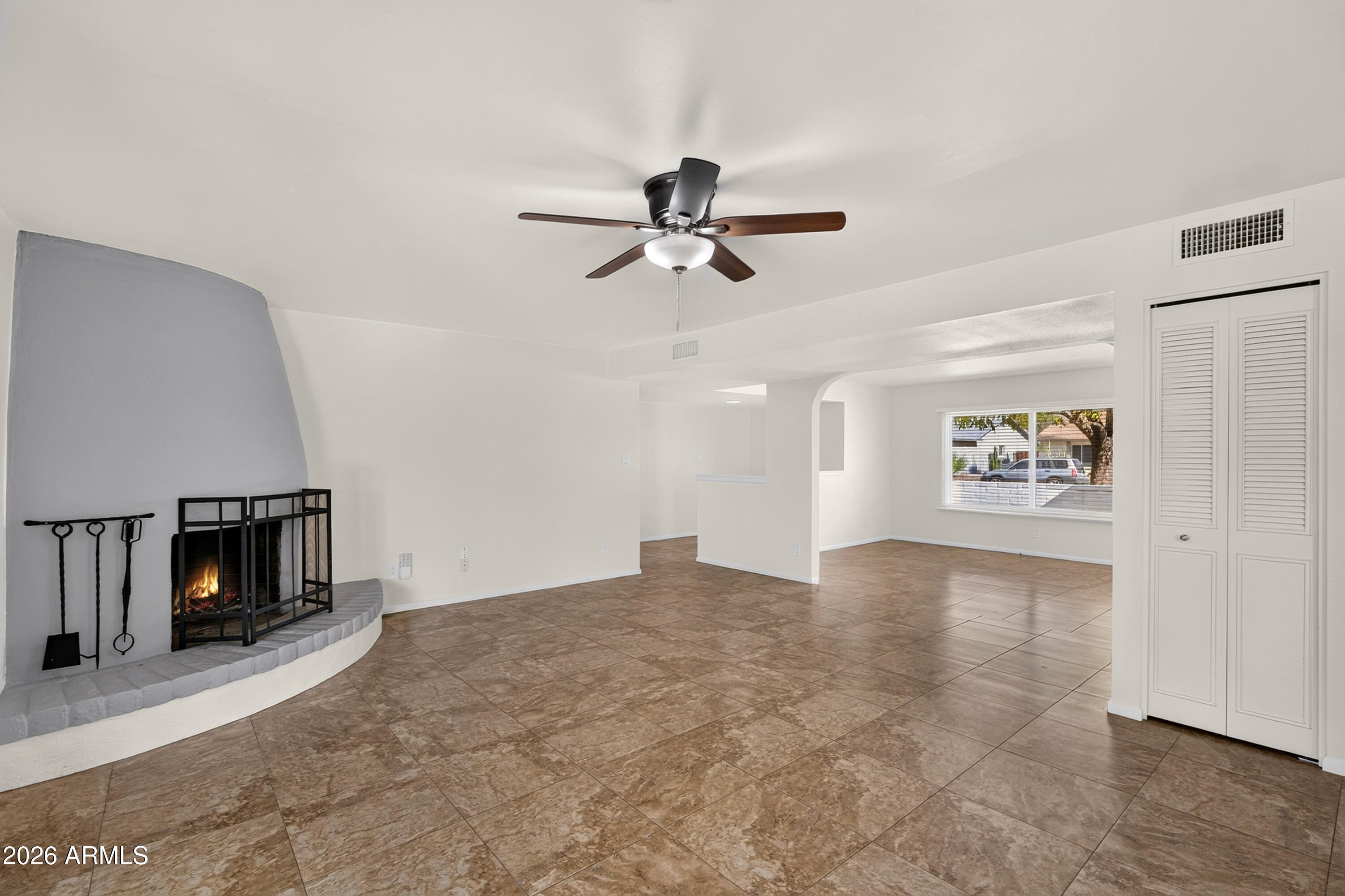 247 E CHILTON Drive