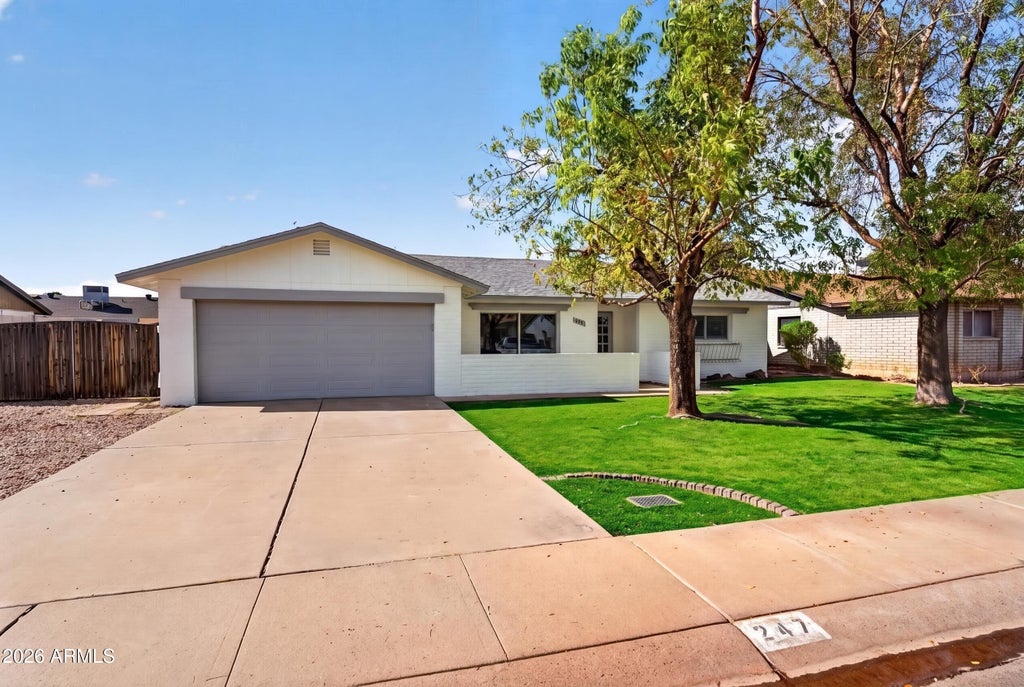 Photo of 247 E Chilton Drive, Tempe, AZ 85283 (MLS # 7075090)