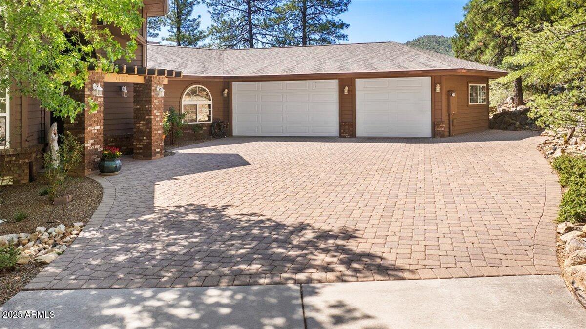 1167 EAGLES NEST --