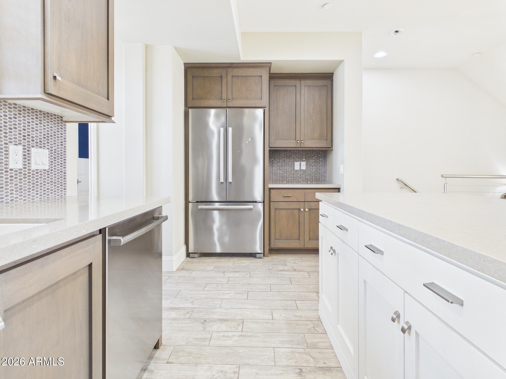 4816 N WOODMERE FAIRWAY -- 1011