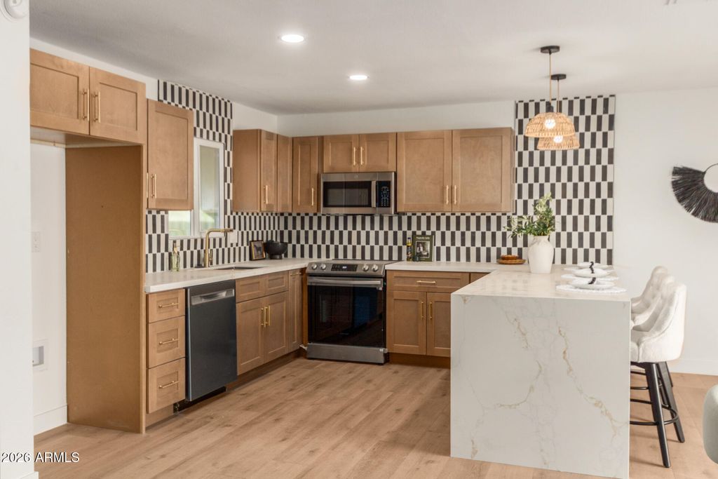 Photo of 516 E Greenway Drive, Tempe, AZ 85282 (MLS # 6972405)