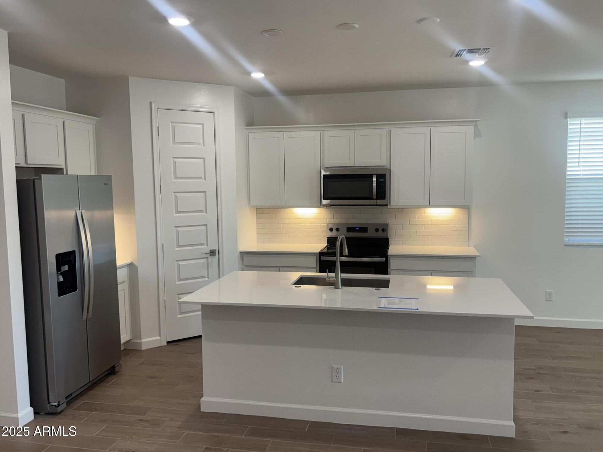 17813 W Vogel Avenue