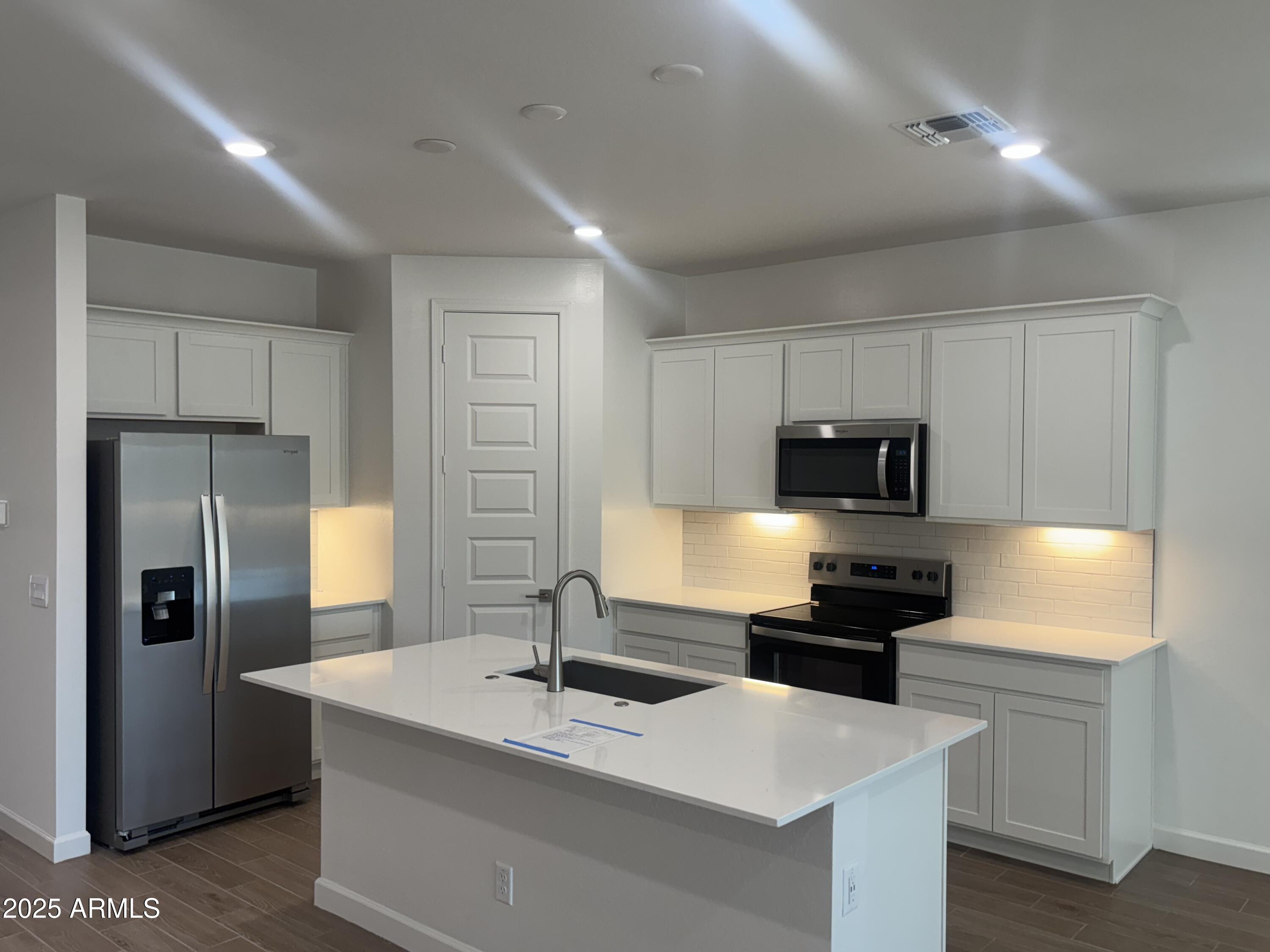 17813 W Vogel Avenue