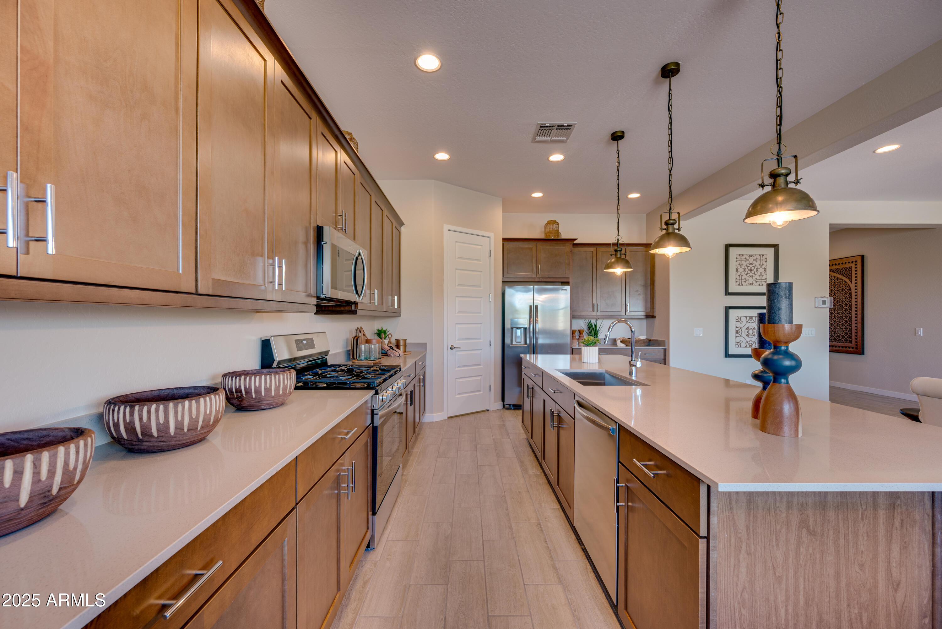 7812 W TETHER Trail