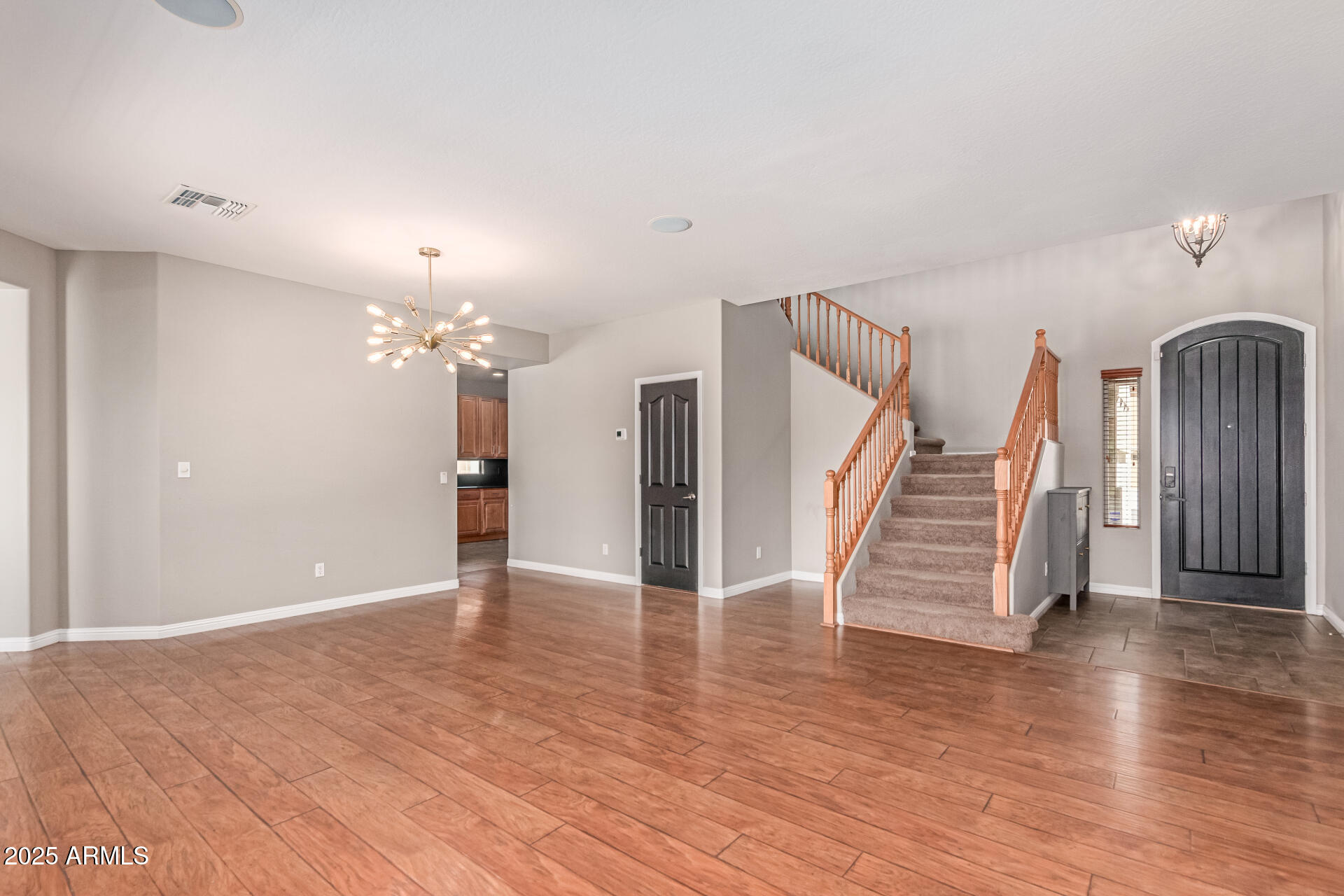 15683 W MINNEZONA Avenue
