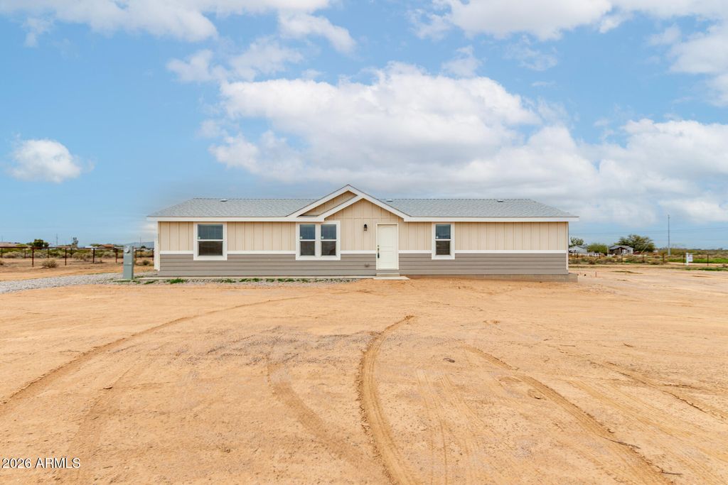 Photo of 1111 N 383rd Drive, Tonopah, AZ 85354 (MLS # 6966689)