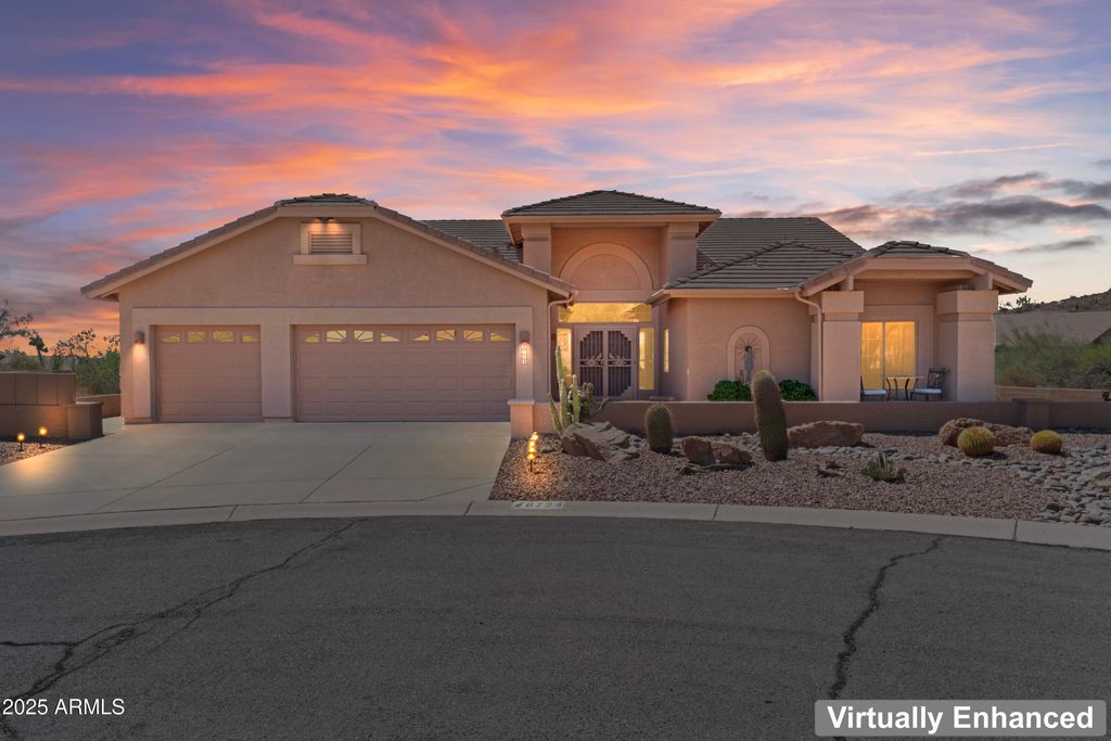 Photo of 8724 E Sonoran Way, Gold Canyon, AZ 85118 (MLS # 6913458)