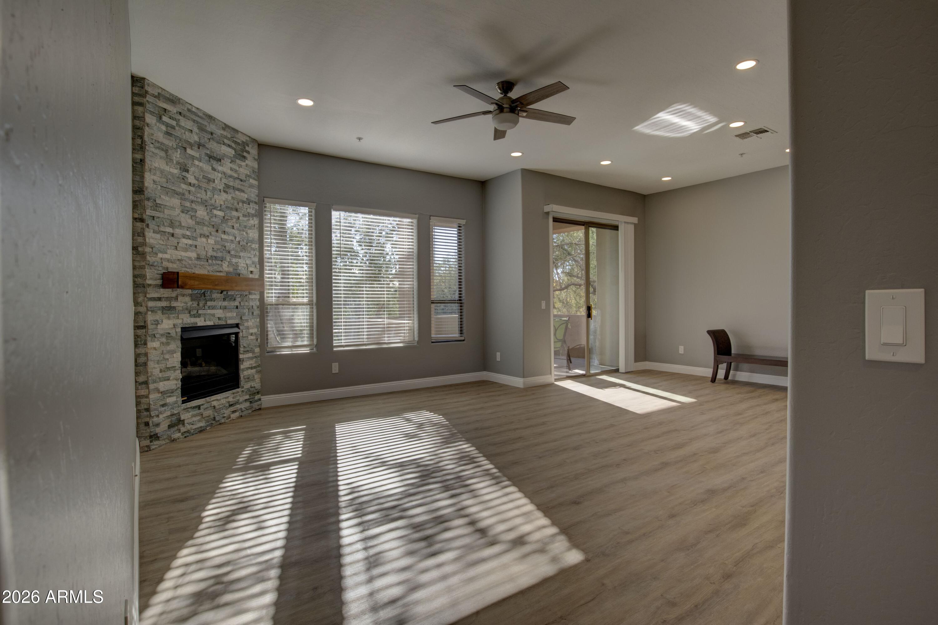 16420 N THOMPSON PEAK Parkway 1043