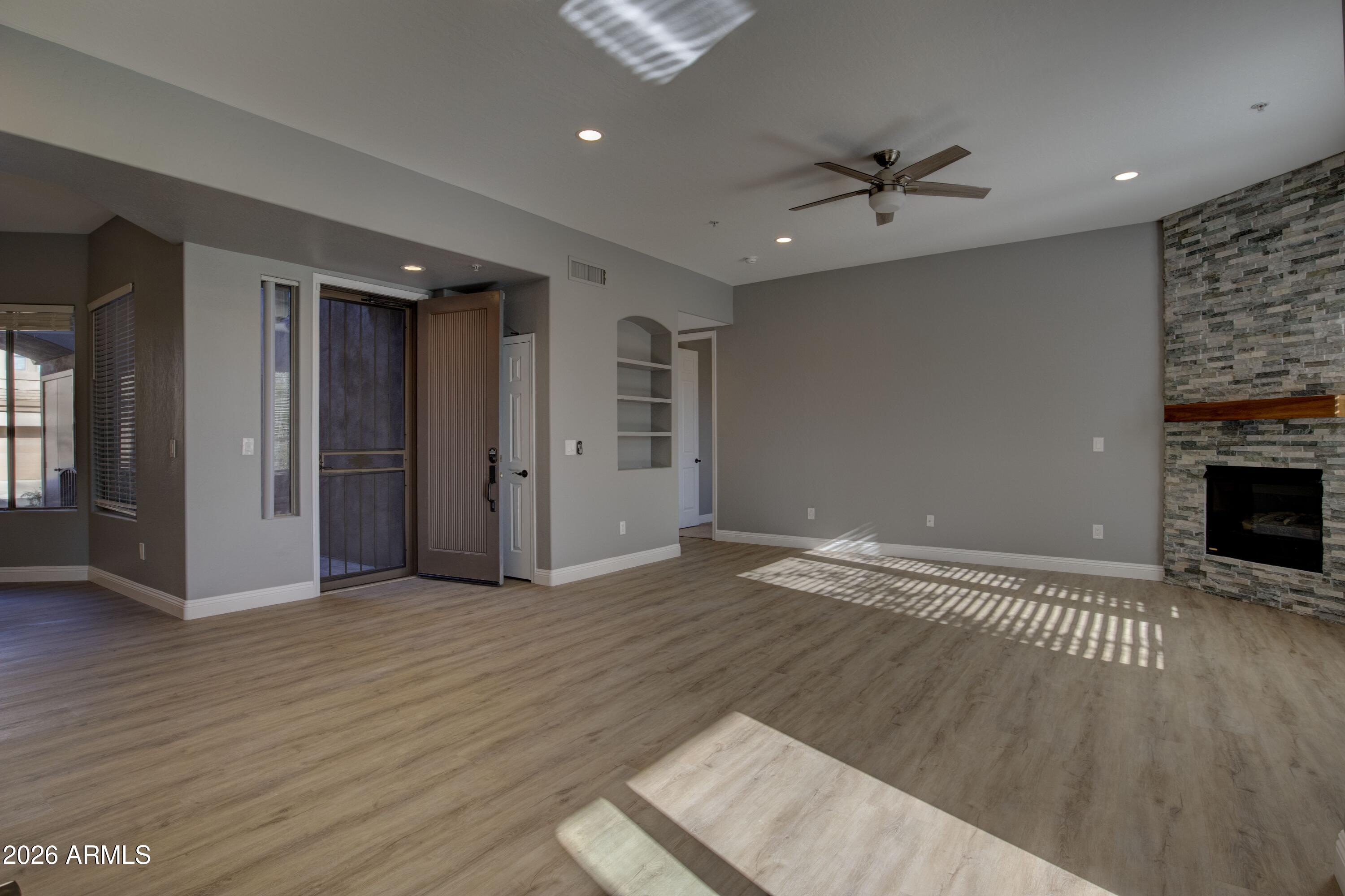 16420 N THOMPSON PEAK Parkway 1043