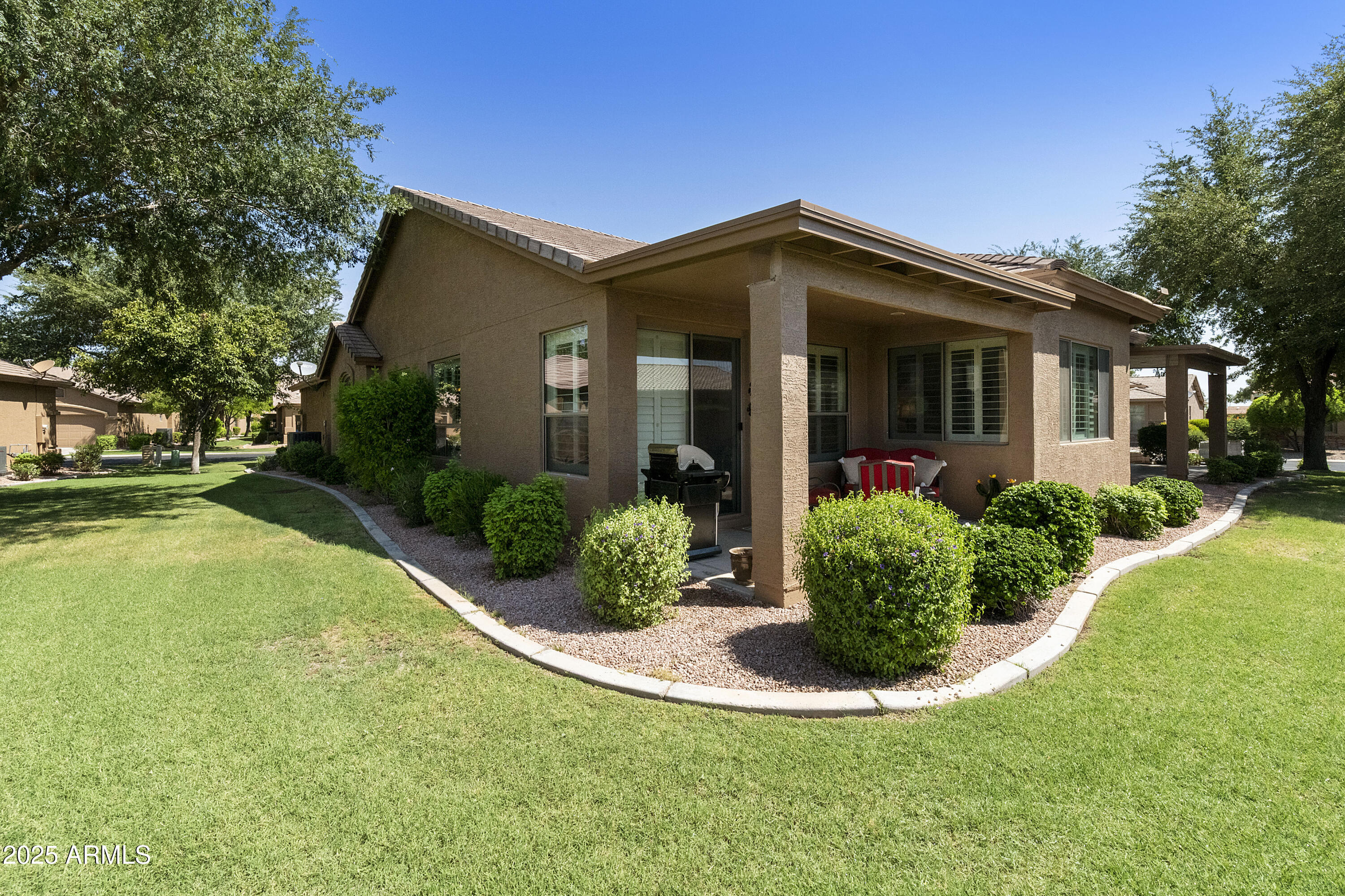 9643 E NACOMA Drive