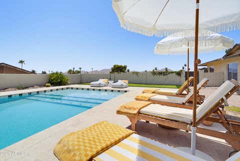 Photo of 2810 E Joan D'Arc Avenue, Phoenix, AZ 85032 (MLS # 7067215)