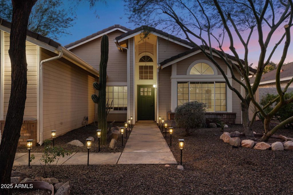 Photo of 11728 N 90th Place, Scottsdale, AZ 85260 (MLS # 6944170)