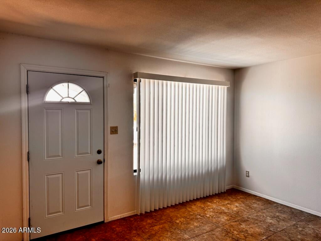 133 E DEL RIO Drive