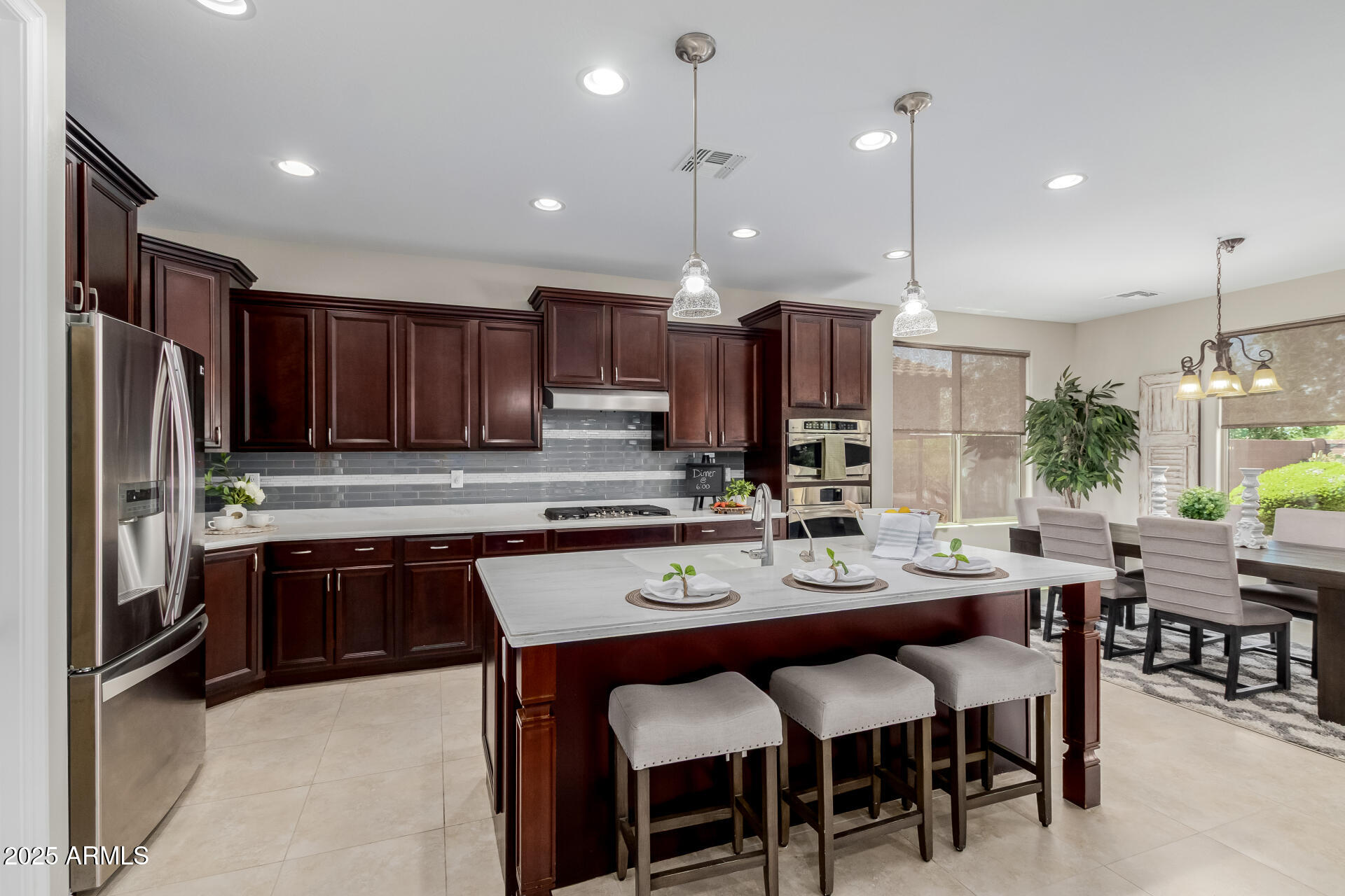 Homes 2 794 W LEATHERWOOD Avenue