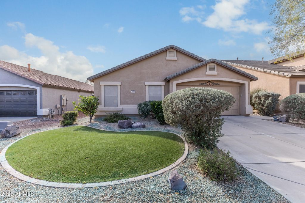 Photo of 1073 E Taylor Trail, San Tan Valley, AZ 85143 (MLS # 6981071)
