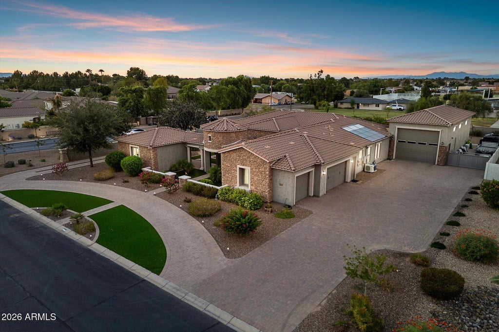 Photo of 3084 E Fruitvale Court, Gilbert, AZ 85297 (MLS # 7090987)