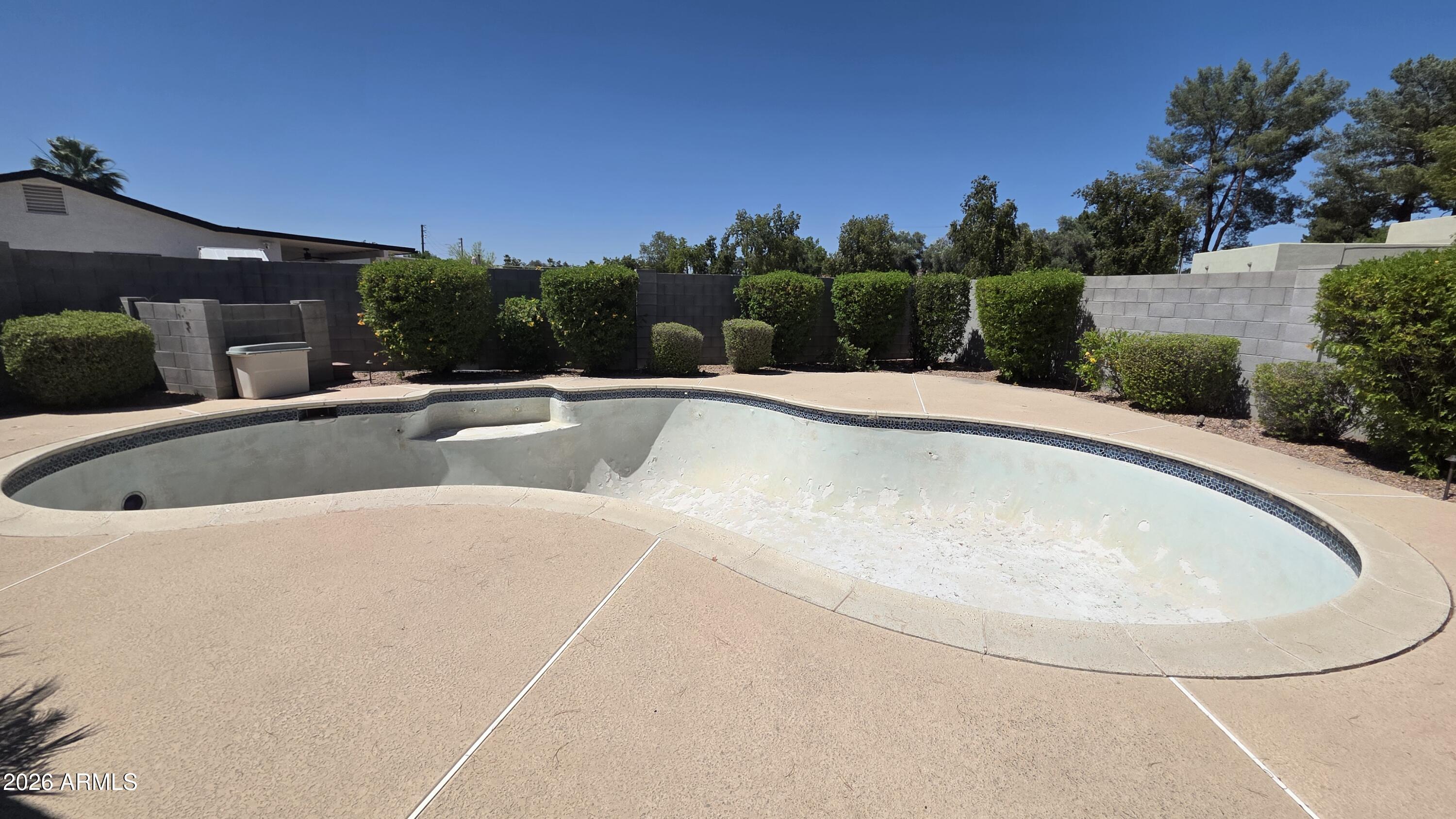 4147 E PRESIDIO Road
