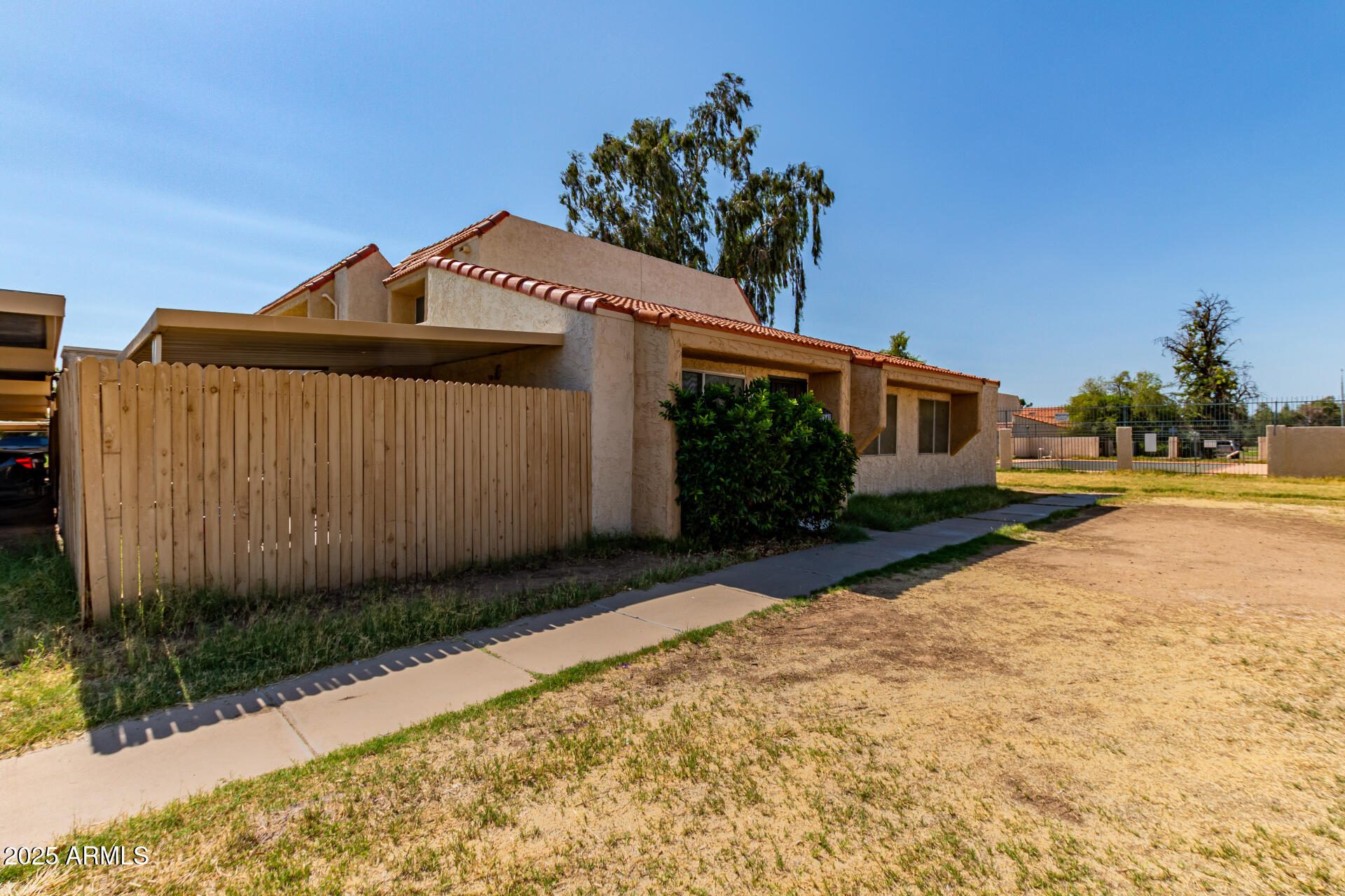 4814 W ROSE Lane