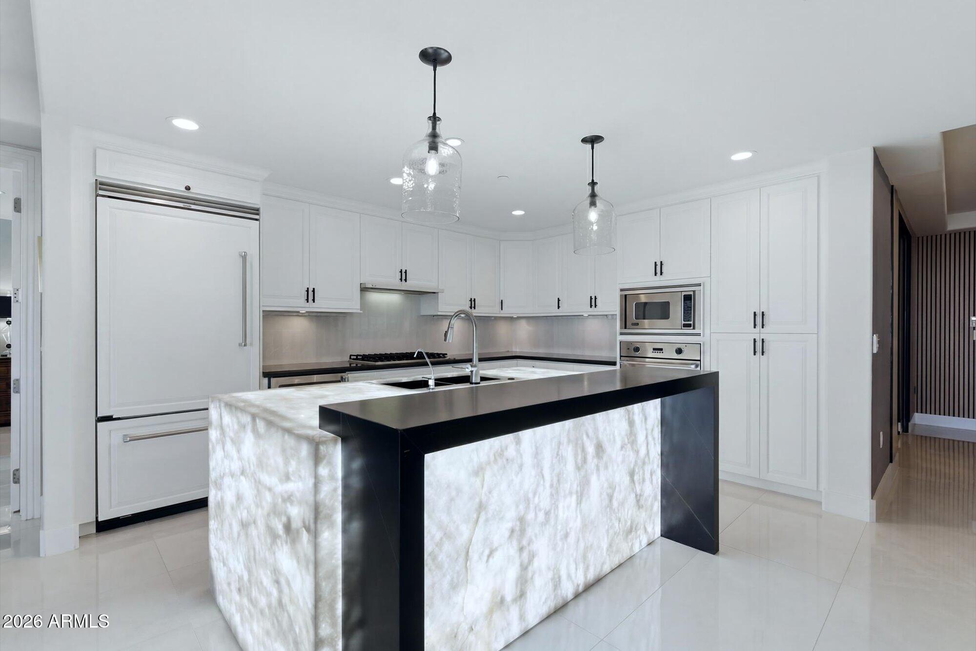 7181 E CAMELBACK Road 1106